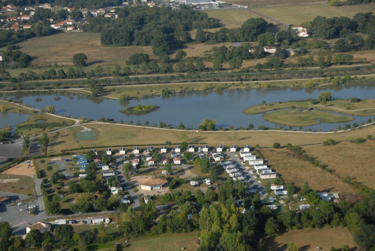 Camping Du Lac De Сожон Екстер'єр фото